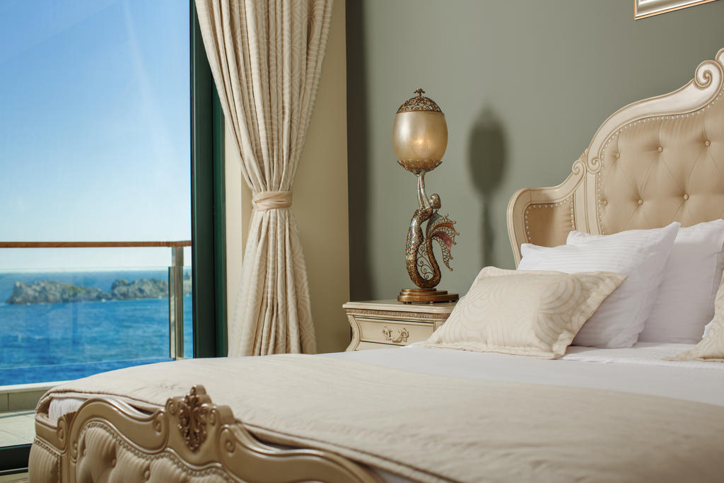 Royal Princess Hotel Dubrovnik Luaran gambar A bedroom at the hotel