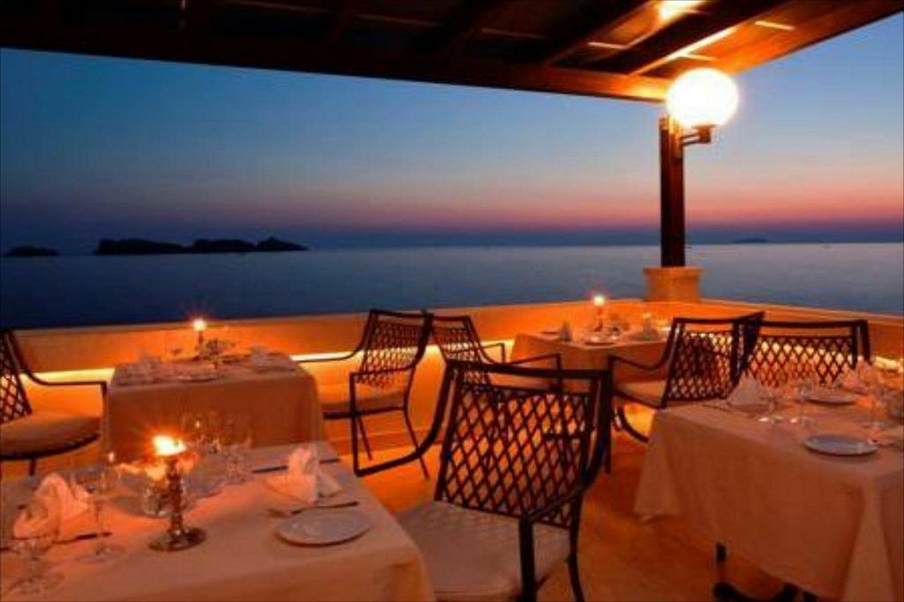 Royal Princess Hotel Dubrovnik Luaran gambar The restaurant at the hotel